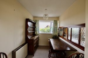Dining room- click for photo gallery